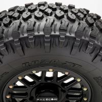 Maxxis RAZR Tire Detail